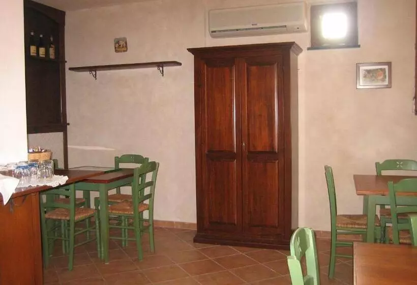 ホテル Agriturismo Casalino