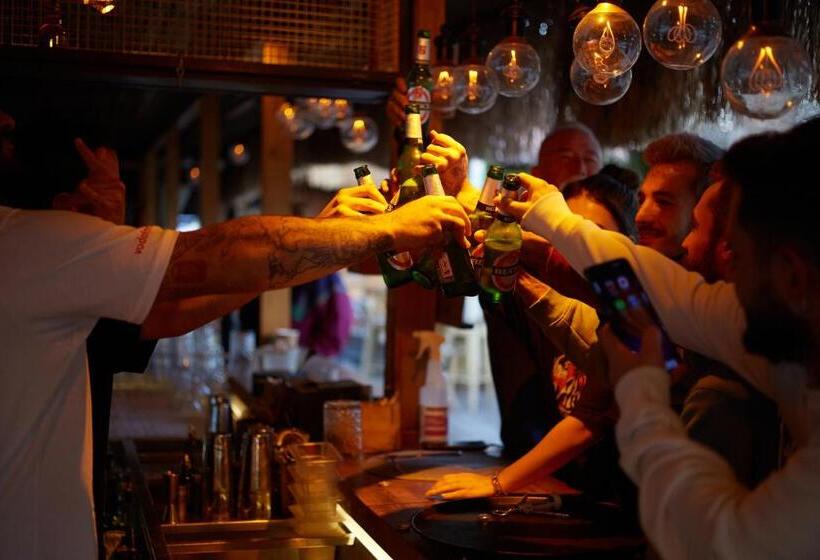 호텔 No 22 Riders  Inn