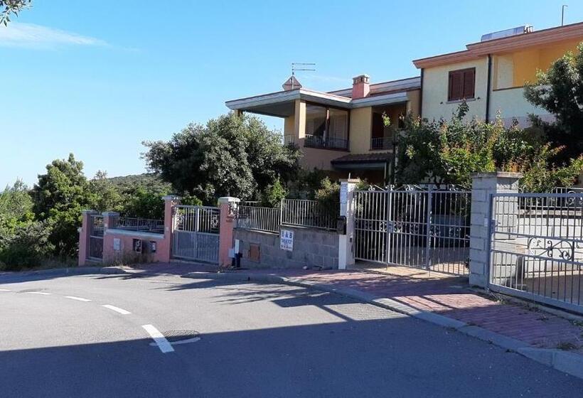 פנסיון Guesthouse Affittacamere Goloritzè