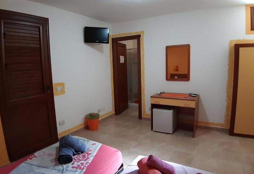 פנסיון Guesthouse Affittacamere Goloritzè