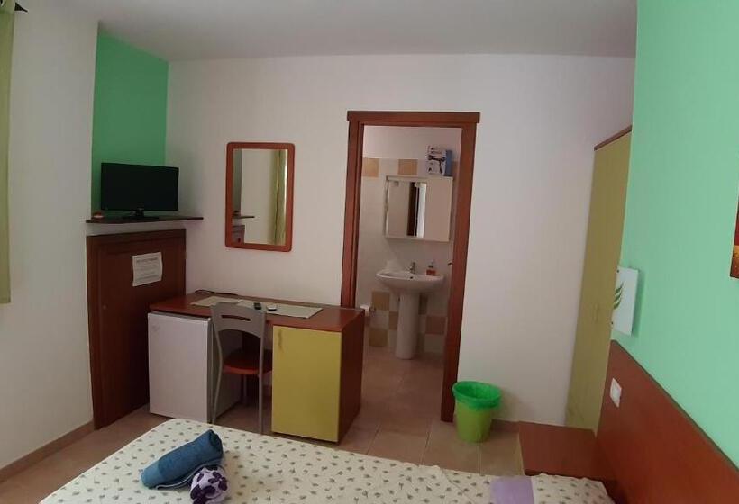 פנסיון Guesthouse Affittacamere Goloritzè