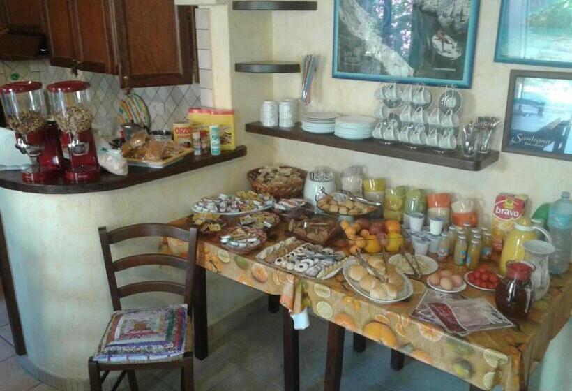 פנסיון Guesthouse Affittacamere Goloritzè