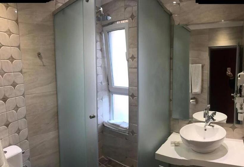 Пансион Vromos Guest House