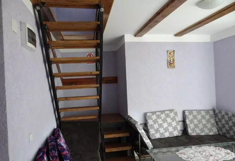 Pensiunea Lacul Albesti