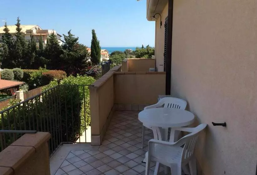 پانسیون B&b In Residence ...a Due Passi Dalla Scala Dei Turchi