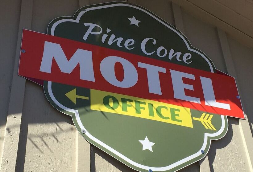 Мотель Piazza S Pine Cone Inn