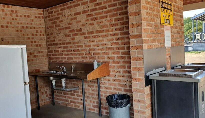 Capital Country Holiday Park