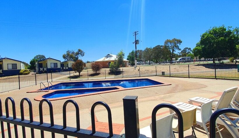 Capital Country Holiday Park