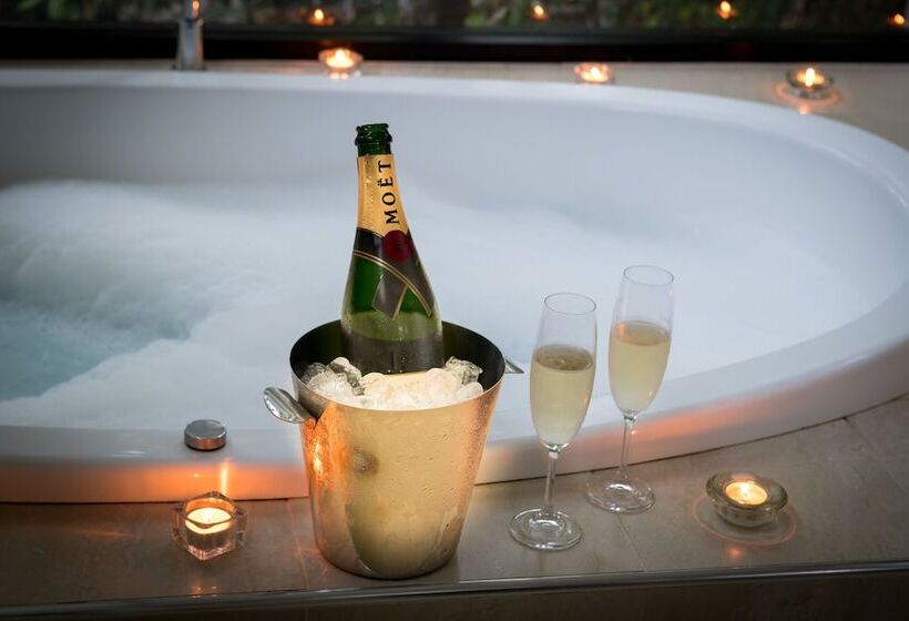 Crystal Creek Rainforest Retreat