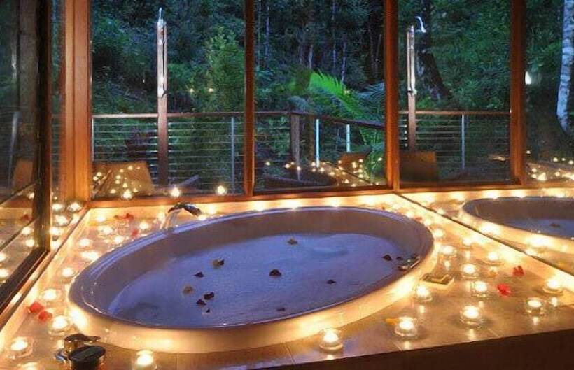Crystal Creek Rainforest Retreat