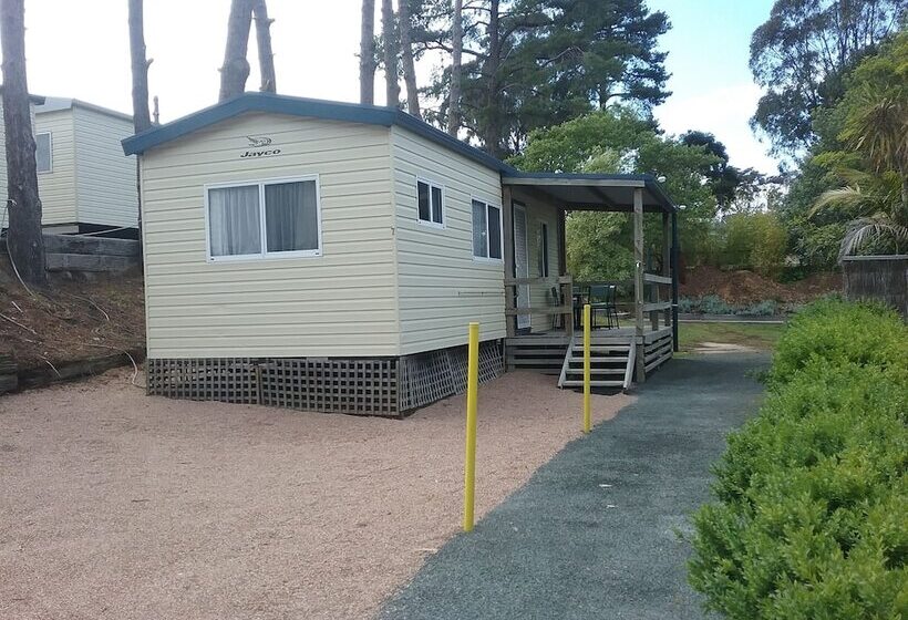 호텔 Lakes Caravilla Caravan Park