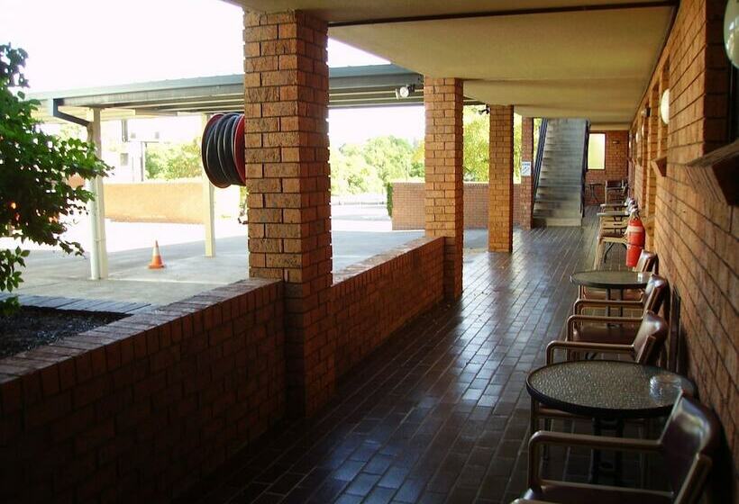 汽车旅馆  Centabrook Motor Inn