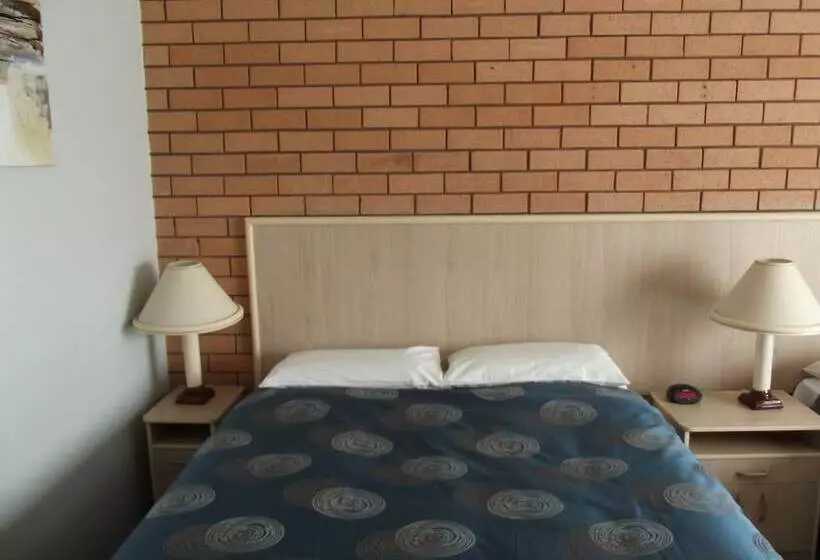 Motelli Centabrook Motor Inn