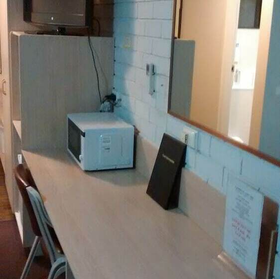 汽车旅馆  Centabrook Motor Inn