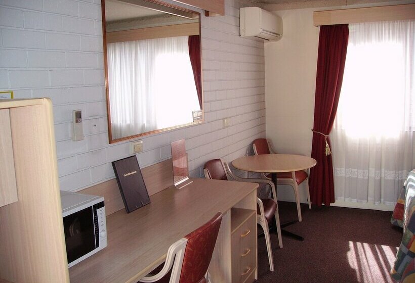 汽车旅馆  Centabrook Motor Inn