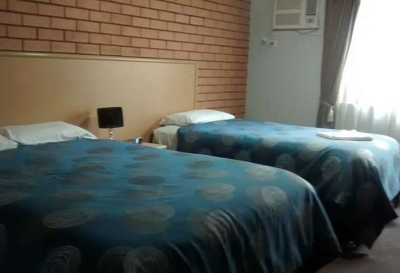 汽车旅馆  Centabrook Motor Inn