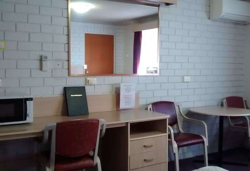 汽车旅馆  Centabrook Motor Inn