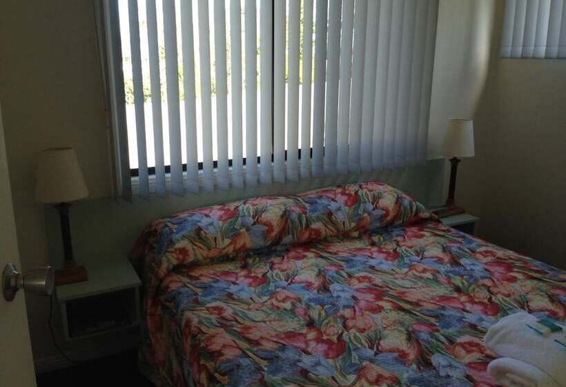 리조트 Diamond Beach Holiday Park