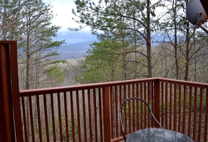 Honeymoon Hills Gatlinburg Cabin Rentals