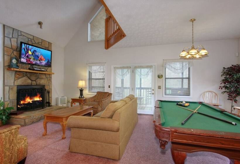 Honeymoon Hills Gatlinburg Cabin Rentals