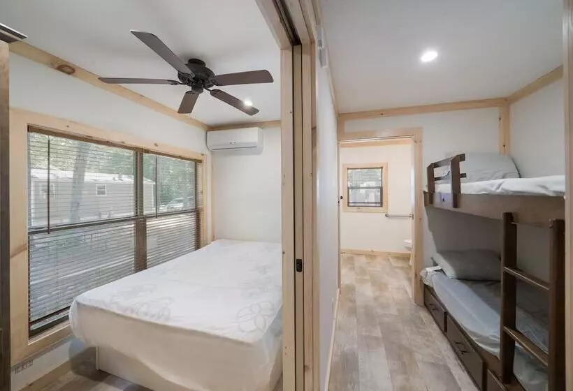 ホテル Moody Beach Rv Campground