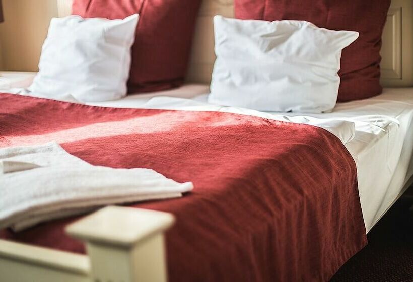 בית מלון כפרי Rudbøl Grænsekro