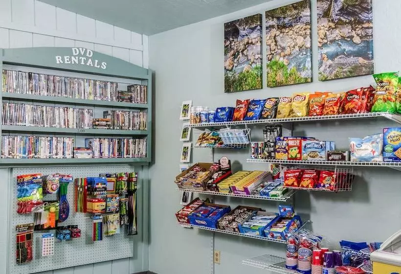 Hotelli Russian River Rv Campground