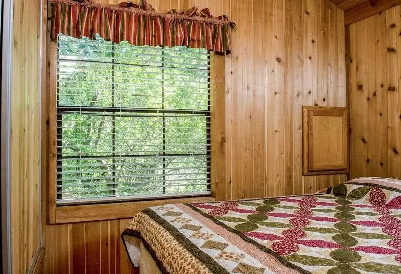 Hotelli Russian River Rv Campground