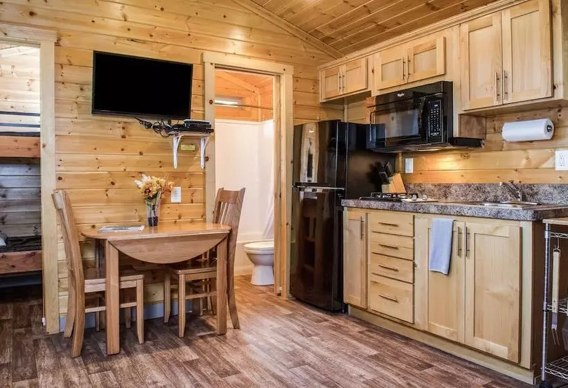 Hotelli Russian River Rv Campground