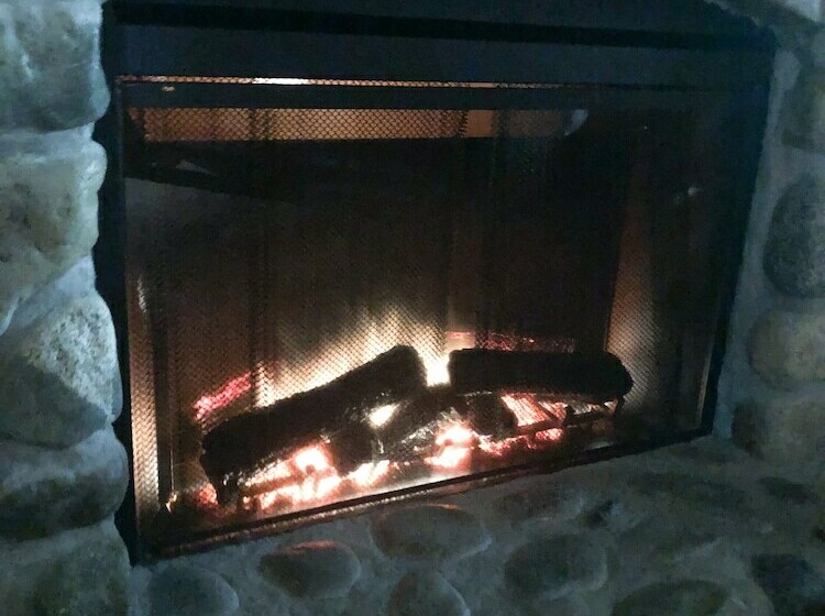 Wild Pacific Waterfront Cabins