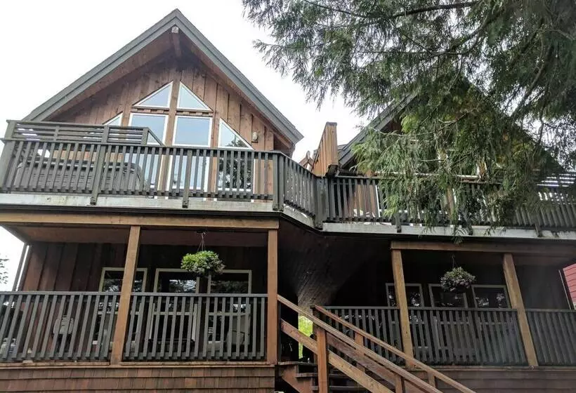 Wild Pacific Waterfront Cabins