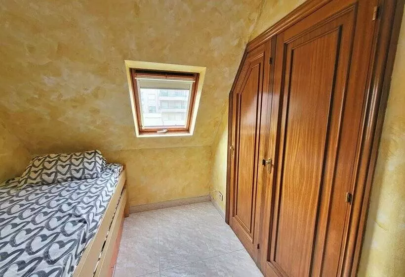 Apartamentos Portonovo Playa 3000