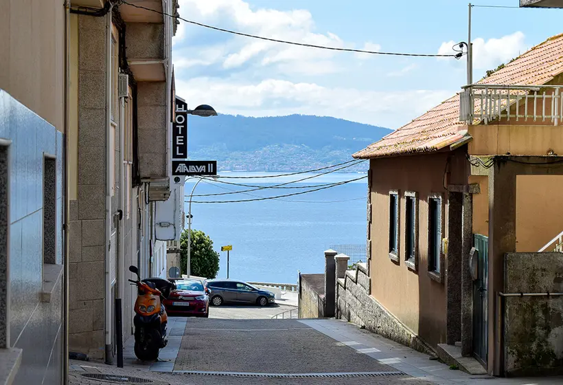 Apartamentos Portonovo Playa 3000