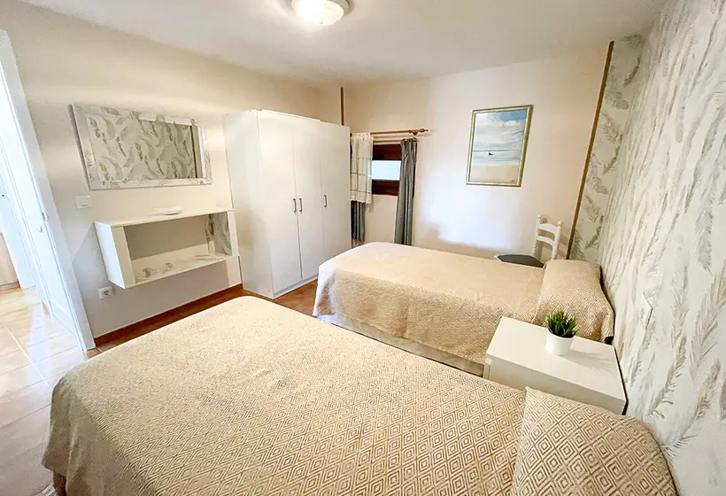 Apartamentos Portonovo Playa 3000