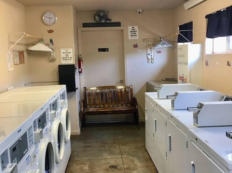 Canyon Motel And Rv Park