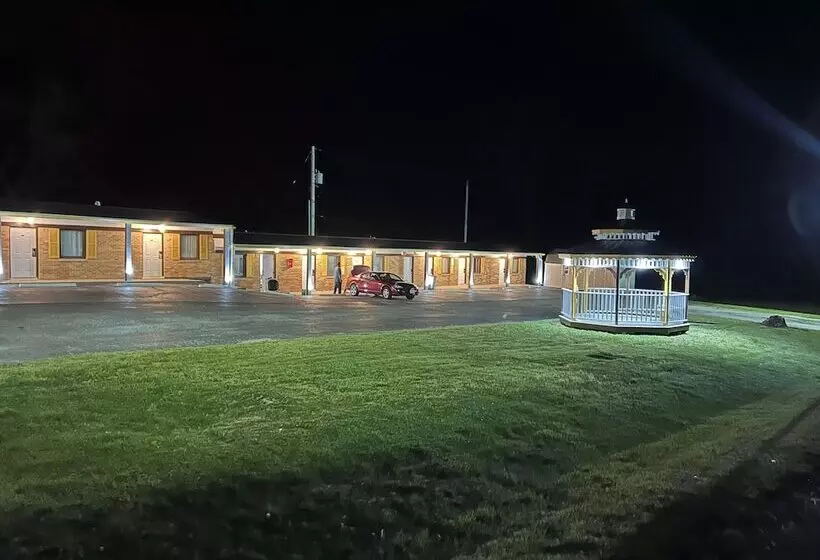 Motelli Laci S Country Inn