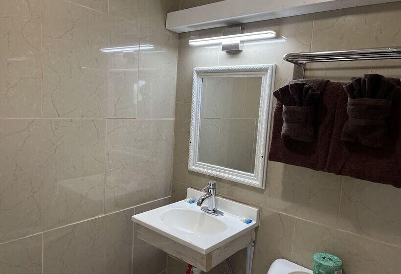 モーテル Laci S Country Inn