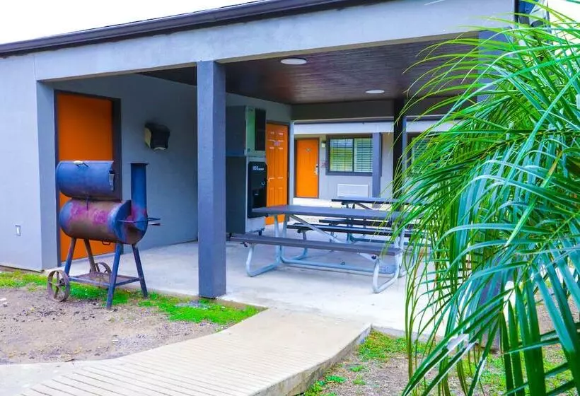 Motelli Wintergarden Inn