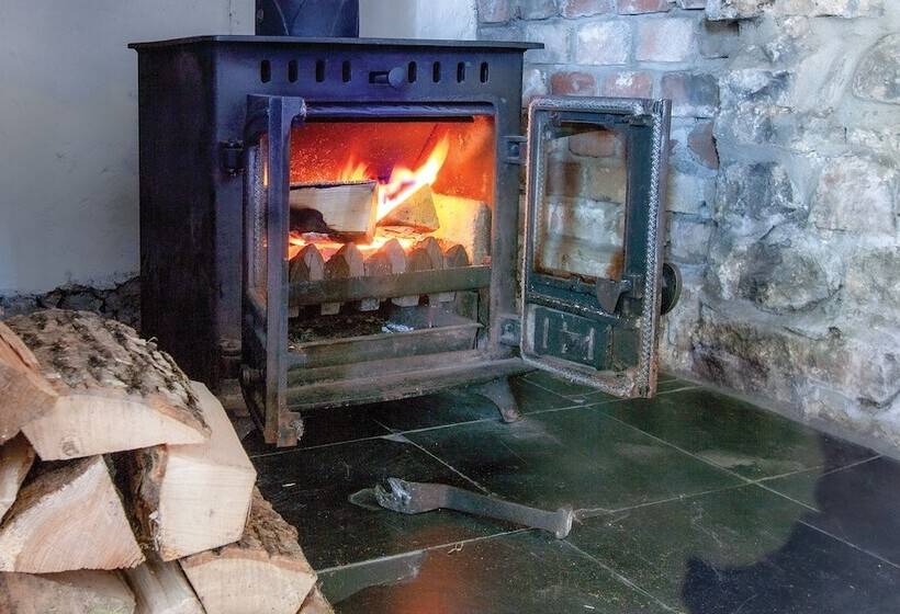 Berry Hall Porty Eynon