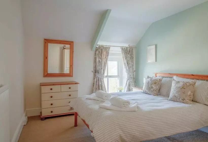 Berry Hall   Porty Eynon
