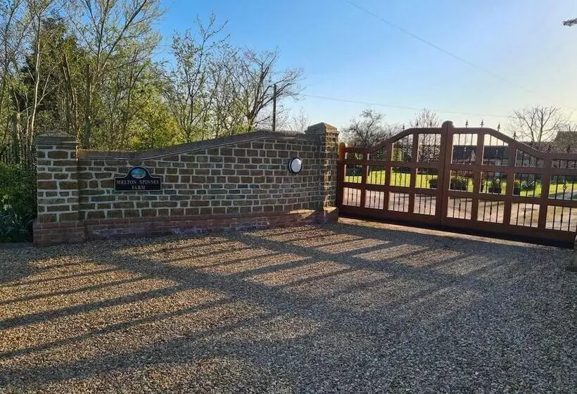 Paddock Cottage   Thorpe Arnold, Melton Mowbray