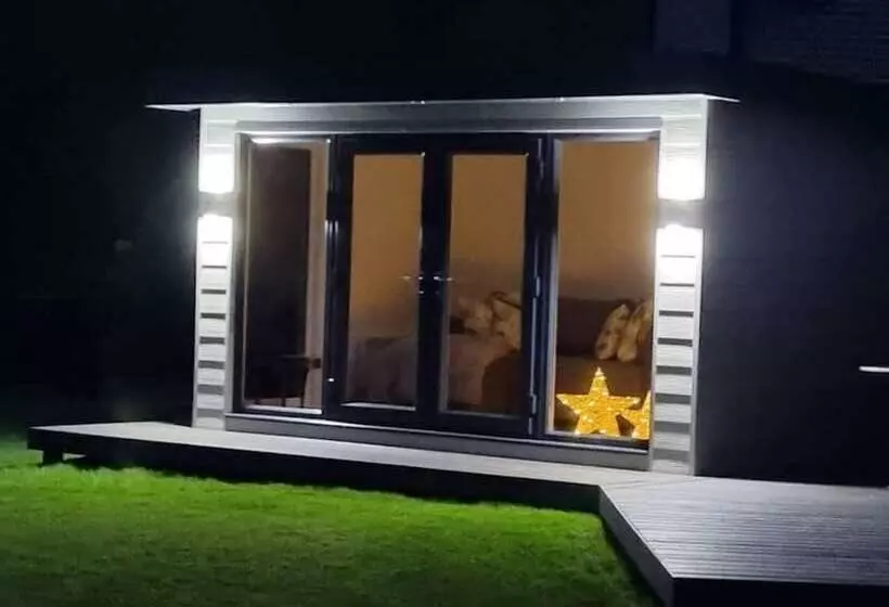 Paddock Cottage   Thorpe Arnold, Melton Mowbray