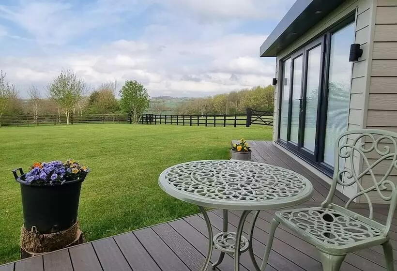 Paddock Cottage   Thorpe Arnold, Melton Mowbray