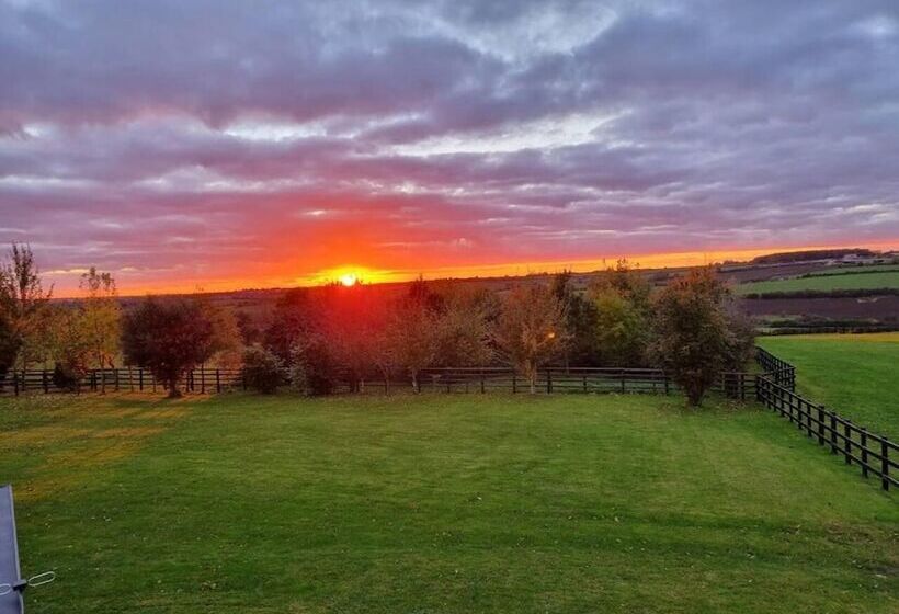 Paddock Cottage Thorpe Arnold, Melton Mowbray