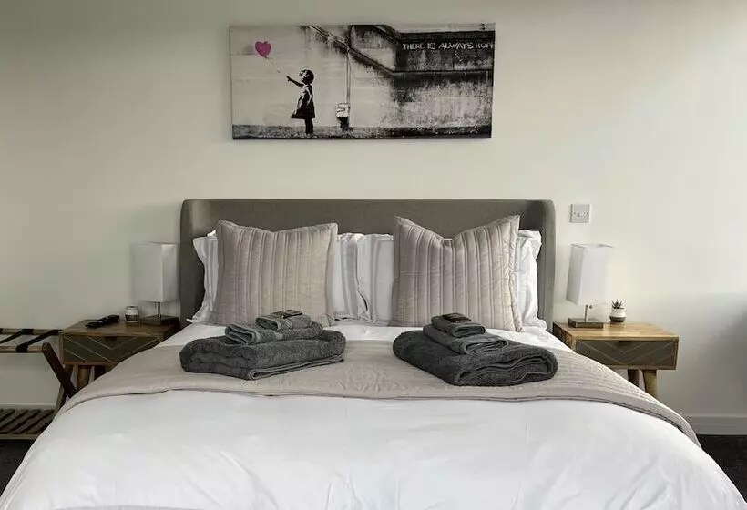 پانسیون Uno   St Ives