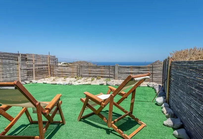 Plakes Sea View Suites