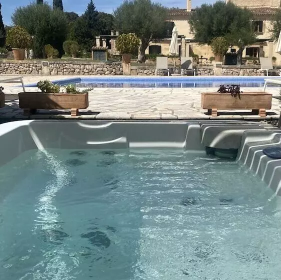 Maaseutuhotelli Agroturismo Son Cardaix