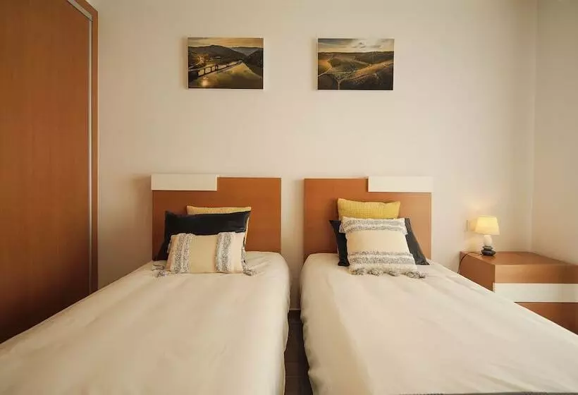 Majatalo Casa Dos 4 Caminhos  Guest House Douro