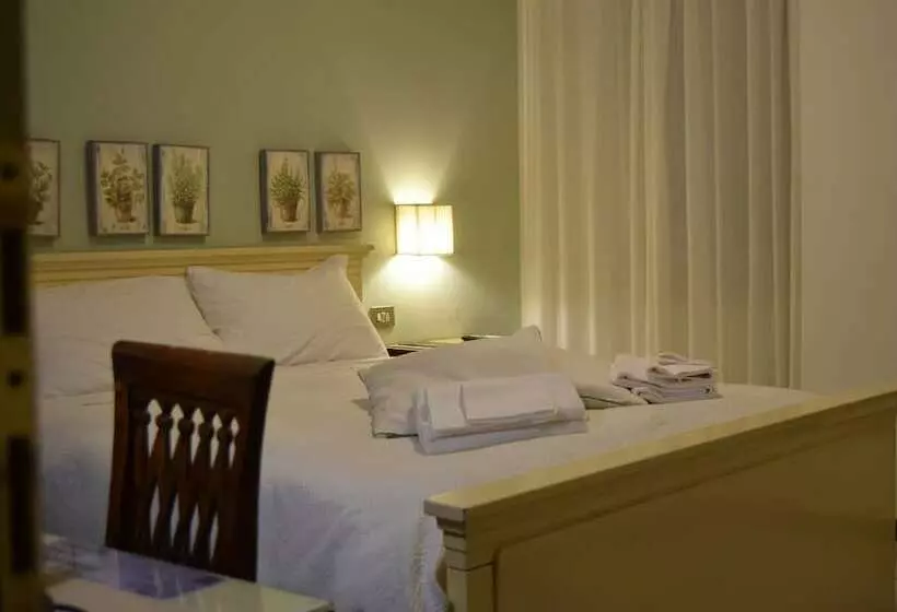 مسافرخانه Rosalba