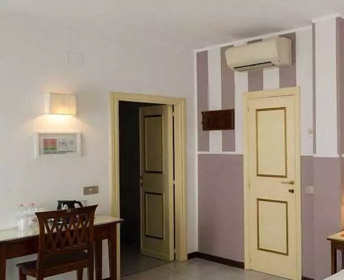 مسافرخانه Rosalba